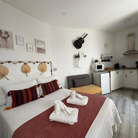 Apartment La Lola - Patio Privado